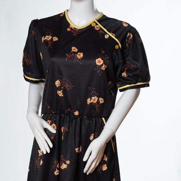 Vintage Cheongsam Dress - Picture 1 of 8